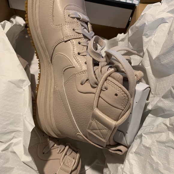 Brand new in box Limited edition nike air force 1 boot - Picture 8 of 11